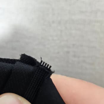 Cengiz Aktürk Nişan Elbisesindeki Tasarım Hatası Sağlık Sorunlarına Yol Açtı!