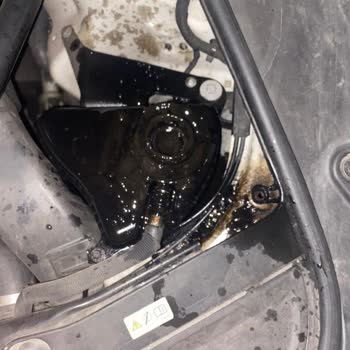 Yetkili Servis Sonrası Aracım Hurdaya Döndü: Sürekli Arızalar Ve Yüksek Masraflar