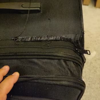 Pegasus beschädigt mein Gepäck und verlangt unmögliche Nachweise statt zu helfen