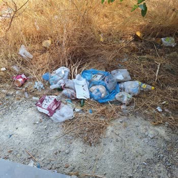 Mersin Büyükşehir Belediyesi Çöplerin Alınmaması