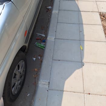 Mersin Büyükşehir Belediyesi Çöplerin Alınmaması