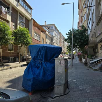 Park Yerlerinin Yabancı Cisimlerle İşgal Edilmesi Mahalleliyi Mağdur Ediyor