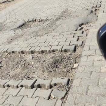 Doğalgaz Sonrası Bozulan Yollar Neden Hala Onarılmadı