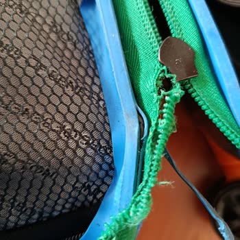 Sunexpress beschädigte meinen Koffer und verweigert Ersatz, nach Tagen verspätet geliefert