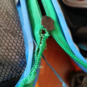 Sunexpress beschädigte meinen Koffer und verweigert Ersatz, nach Tagen verspätet geliefert