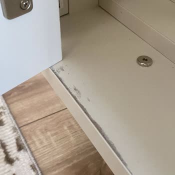 Yatak Başlığı Ve Dolap Sorununda Bellona'nın İlgisizliği