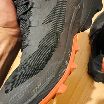 Az Kullanılan Ayakkabının Hızla Deforme Olmasına Çözüm Bekliyorum