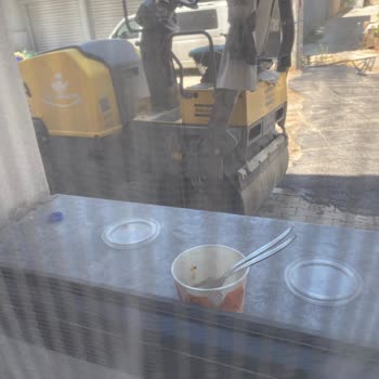 Evimin Önünde Bırakılan Yiyecekler Huzurumu Bozuyor