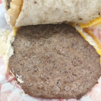 Burger King'te Sağlıksız Ve Kötü Köfte Deneyimi