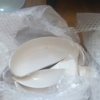 Siparişim Eksik Ve Kırık Geldi Müşteri Hizmetlerine Ulaşamıyorum