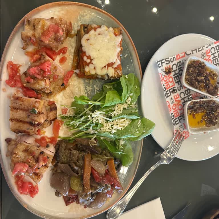 Pişmemiş Tavuk Ve Kötü Deneyim: BigChefs Hayal Kırıklığı