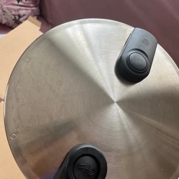 Fissler Düdüklü Tencerede İlk Günden Yanık Ve Leke Sorunu Yaşadım Müşteri Hizmetine Ulaşamıyorum