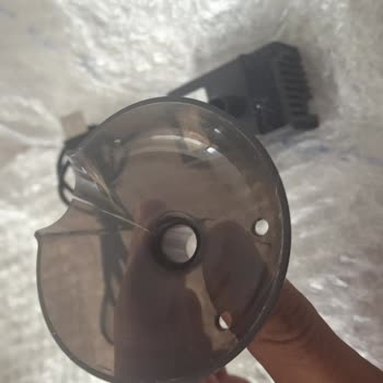 Tamirden Kırık Ve Kullanılamaz Dönen Su Pınarı, Müşteri Hizmeti Yok!