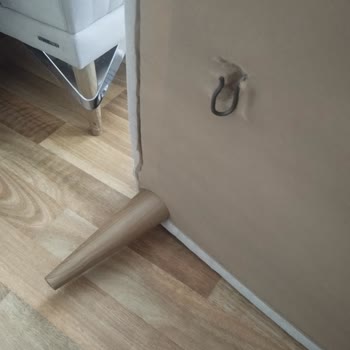 Bellona Koltuk Takımı 2 Yılda Kullanılamaz Hale Geldi