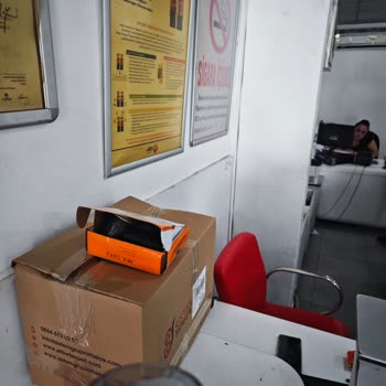 Siparişim Yanlış Ve Kırık Geldi, Muhatap Bulamıyorum