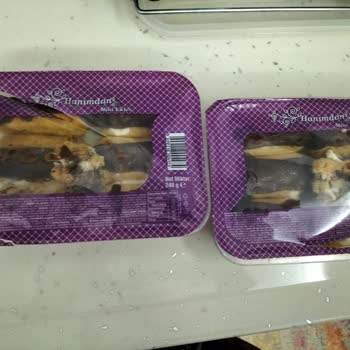 A101'den Aldığım Tatlılar Sürekli Bozuk Çıkıyor, Mağduriyetimin Giderilmesini İstiyorum