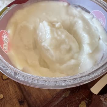 Bozuk Tatlı Satışı Ve Yetersiz Mağaza İlgisi Nedeniyle Sağlık Riski