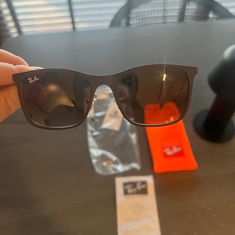 Rayban Gözlük Değişiminde Çizik Bahanesiyle Ret