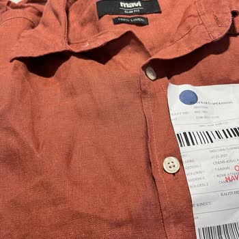 Aldığım Gömlekler Çekti, Mağaza İlgisiz Kaldı