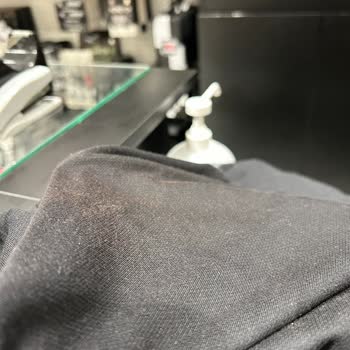 Beşiktaş Store'dan Aldığım T-Shirtte Renk Solması Ve İlgisiz Müşteri Hizmetleri Nedeniyle Mağduriyet Yaşıyorum