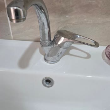 Karasu'da Sürekli Su Kesintisi Hayatımızı Olumsuz Etkiliyor