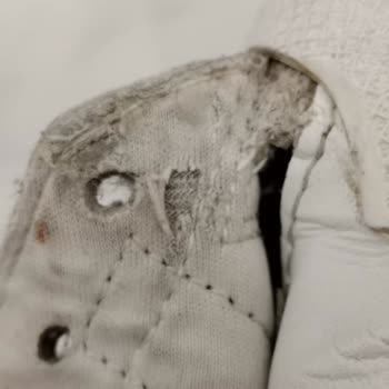 Adidas Superstar Ayakkabının Kısa Sürede Yıpranması Ve Garanti Sürecinde Mağduriyet