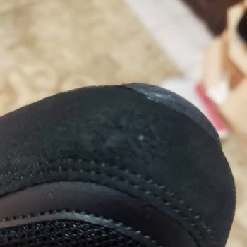 Ezilmiş Ayakkabı Ve İlgisiz İade Süreci Hayal Kırıklığı Yarattı