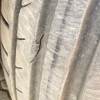 Aldığım Sıfır Lastik 1 Haftada Yarılıp Garanti Sürecinde Mağdur Oldum