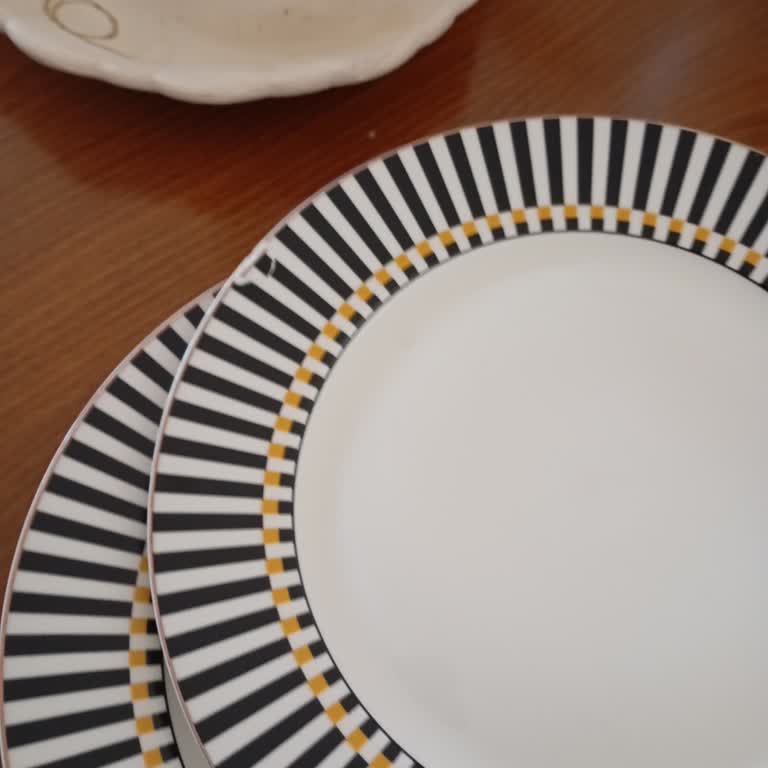 Karaca Züccaciye Bulaşık Makinesinde Tabaklarım Kırıldı, Mağaza Sorumluluk Almadı!