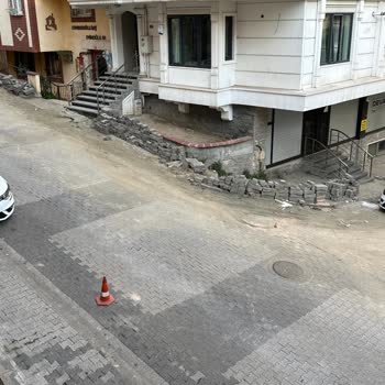 Kazı Sonrası Yollar Onarılmadı, Mahallede Toz Ve Otopark Sorunu Arttı