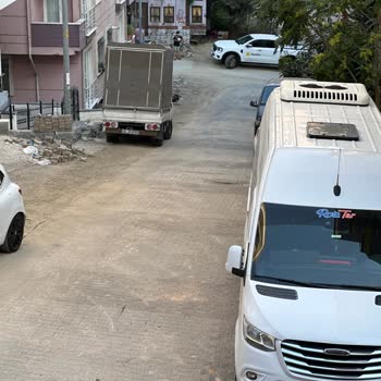 Kazı Sonrası Yollar Onarılmadı, Mahallede Toz Ve Otopark Sorunu Arttı