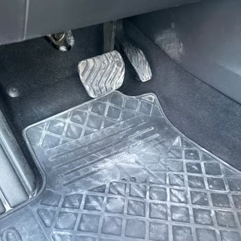 Renault Demireller Afyon Service Delayed My Car and Refused Warranty Floor Mat Replacement