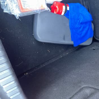 Renault Demireller Afyon Service Delayed My Car and Refused Warranty Floor Mat Replacement