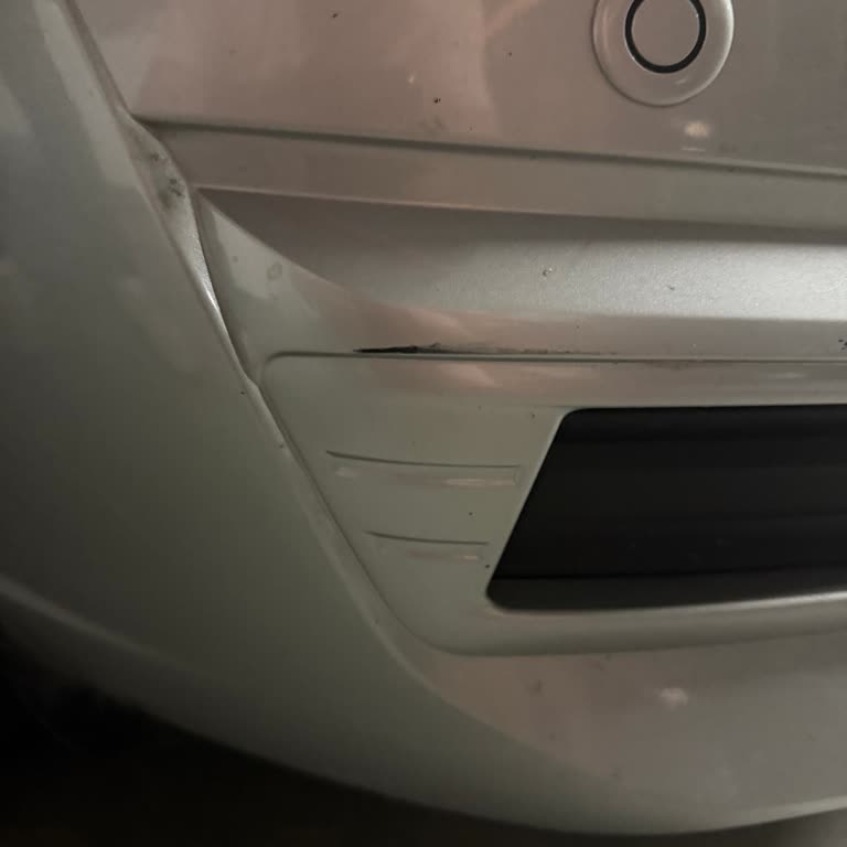 Ramiz Rent A Car Araçtaki Çizik İçin Yüksek Ücret Talebi Ve Haksız Uygulamalar