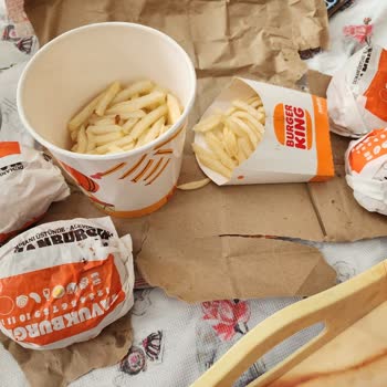 Büyük Boy Siparişte Küçük Boyut, Eksik Ve Bayat Ürünler