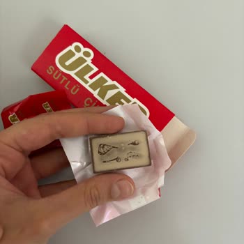 Ülker Çikolatalarında Görüntü Ve Tat Sorunu: Çocuğuma Yediremiyorum