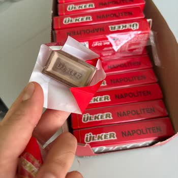 Ülker Çikolatalarında Görüntü Ve Tat Sorunu: Çocuğuma Yediremiyorum