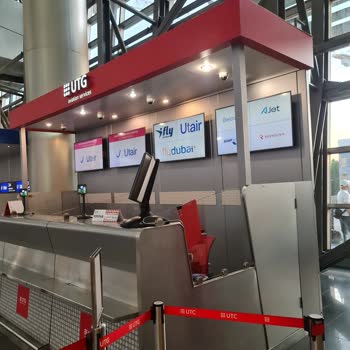 Moskova Havalimanında Ajet Personeli Yoktu Mağdur Edildik