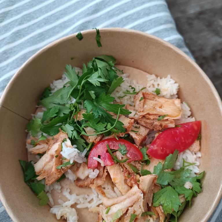 Yüzlerce Lira Ödenen Yemekte Büyük Hayal Kırıklığı