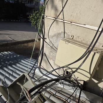 Van Ercişte Lojman İnternet Altyapısı Can Ve Mal Güvenliğini Tehdit Ediyor