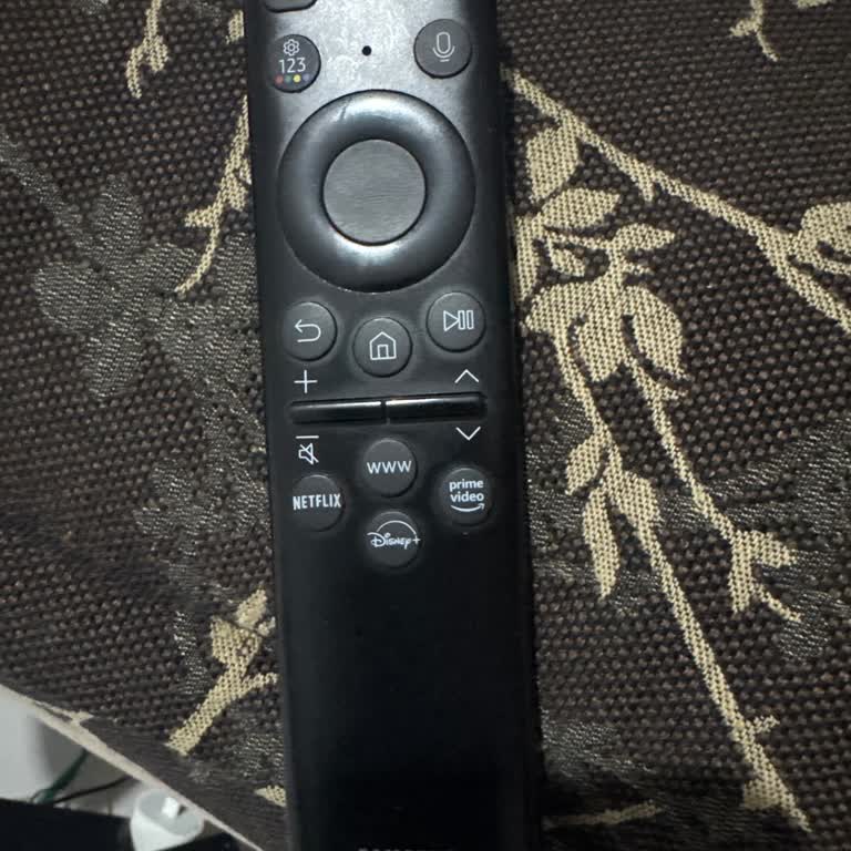 Samsung Smart TV Kumandasında Sesli Komut Ve Pil Sorunu Yaşadım