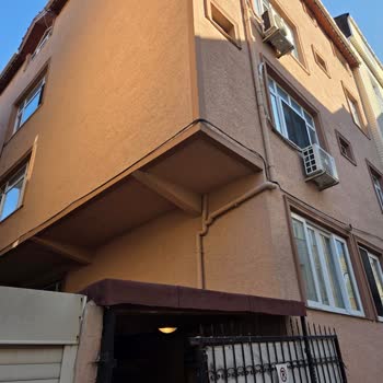 Evime İzinsiz Kablo Çekilerek Zarar Verildi