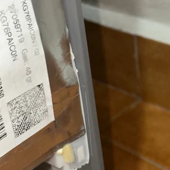 Yeni Alınan Buzdolabının Hasarlı Teslimatı Hayal Kırıklığı Yarattı