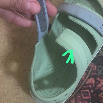 SuperStep Çocuk Crocs Sandaletinde Sorun