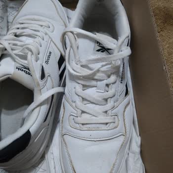 Kısa Sürede Yırtılan Reebok Ayakkabı Ve Olumsuz Mağaza Yanıtı