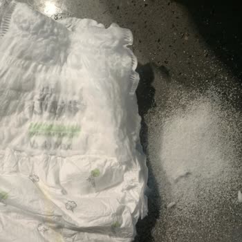 Sleepy Bebek Bezinde Kum Taneleri Gibi Sert Maddeler Var!