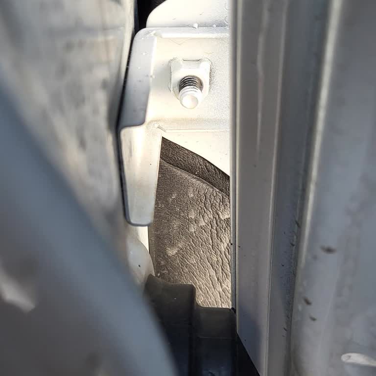 Sıfır Araçta Gizli Hasar Ve Çözümde İlgisizlik