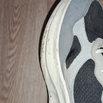 Skechers Ayakkabım Üç Ayda Yıprandı, Çözüm Sunulmadı!