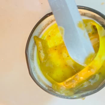 Son Kullanma Tarihi Geçmemiş Gravy Sosun Küflü Ve Hasarlı Çıkması Sağlığımı Riske Attı