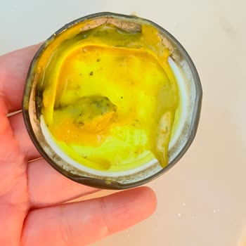 Son Kullanma Tarihi Geçmemiş Gravy Sosun Küflü Ve Hasarlı Çıkması Sağlığımı Riske Attı